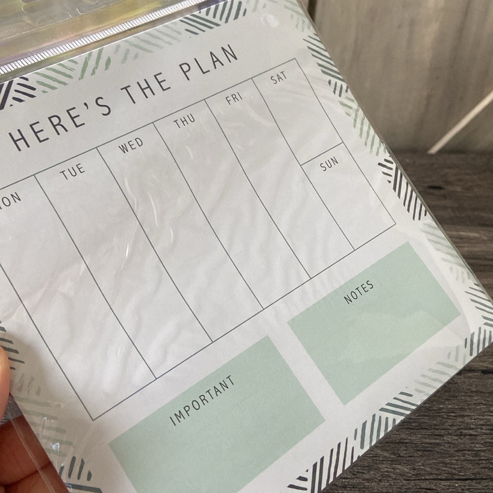 Weekly Planner Notepad New! - Picture 2 of 4